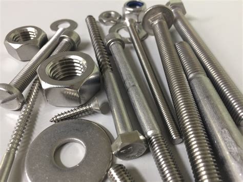 stainless steel fasteners with aluminum